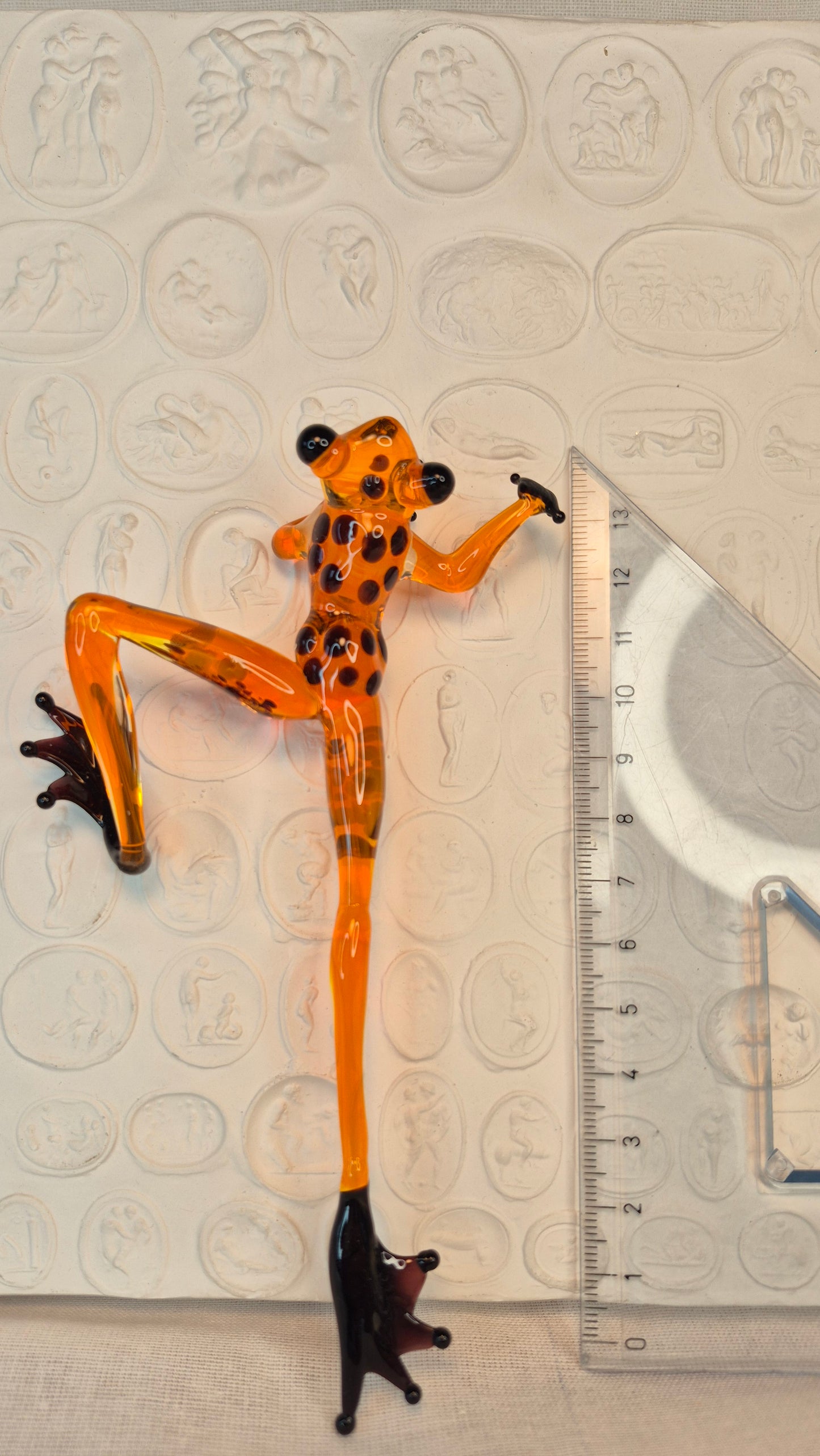 Orange creeping frog