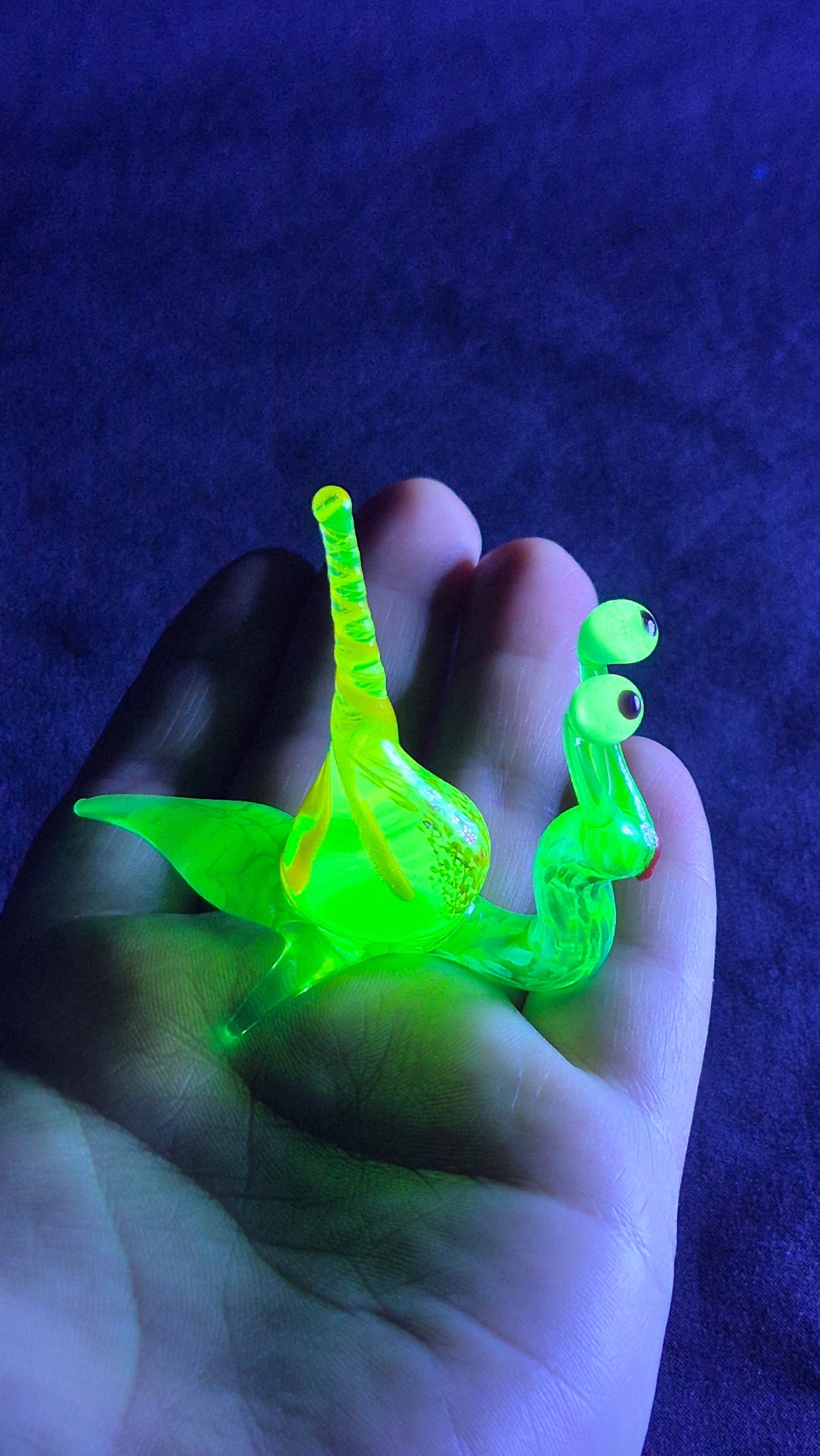Uranium Glass Snail