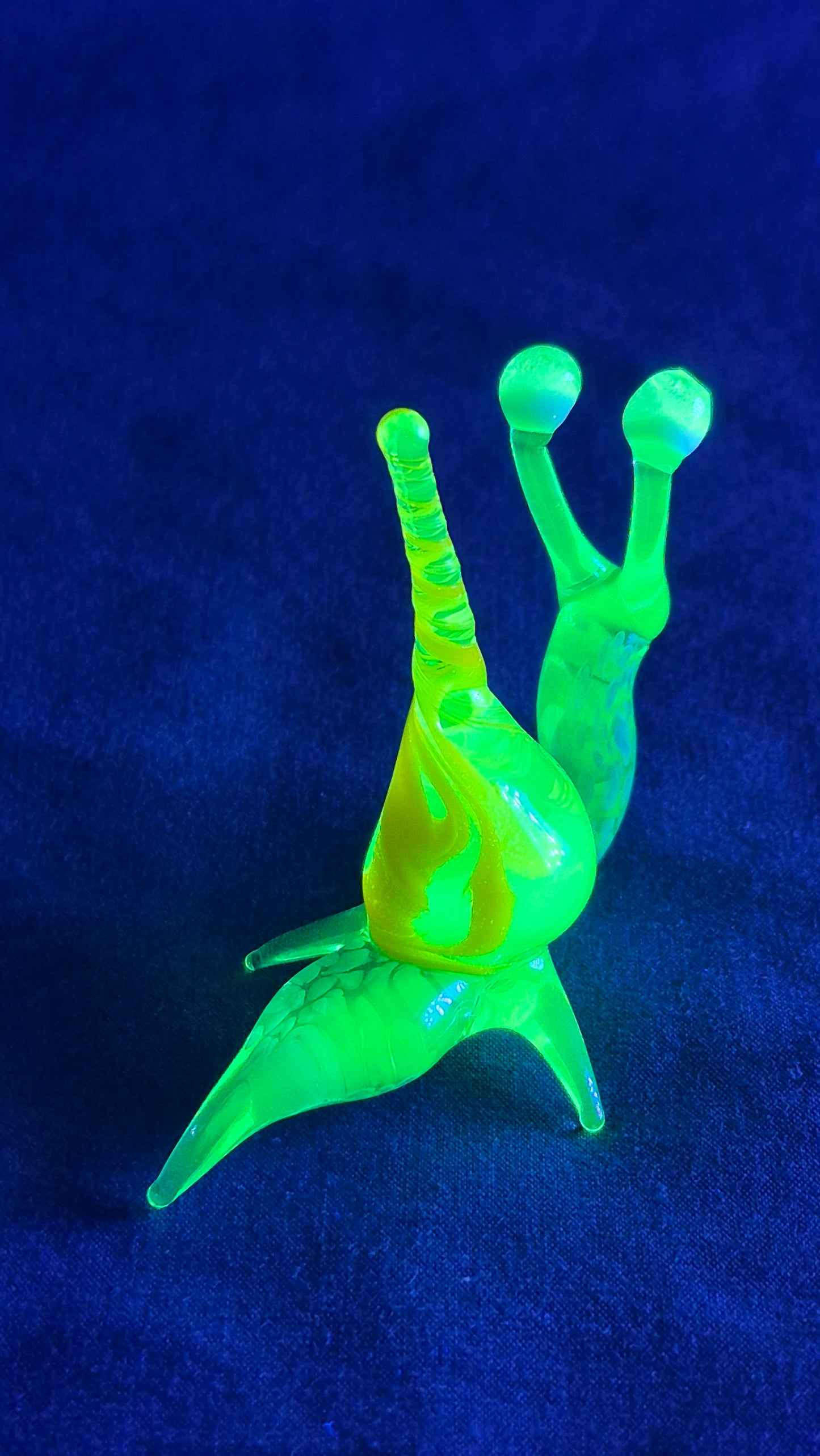 Uranium Glass Snail