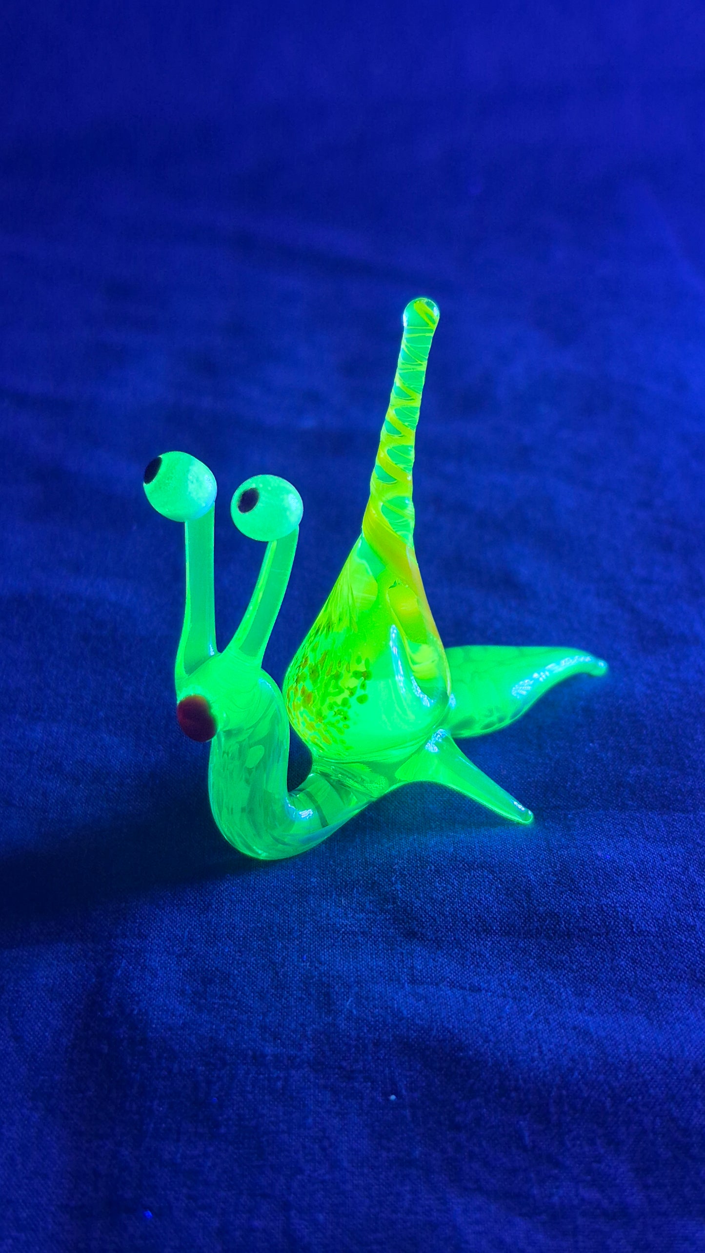 Uranium Glass Snail