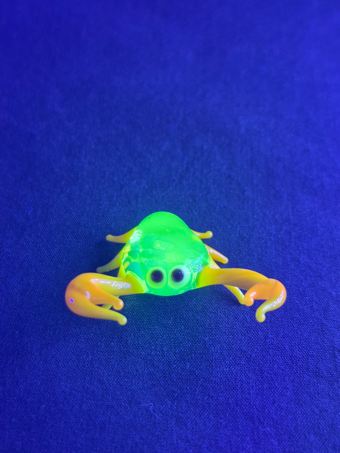 Mini Uranium Glass Crab