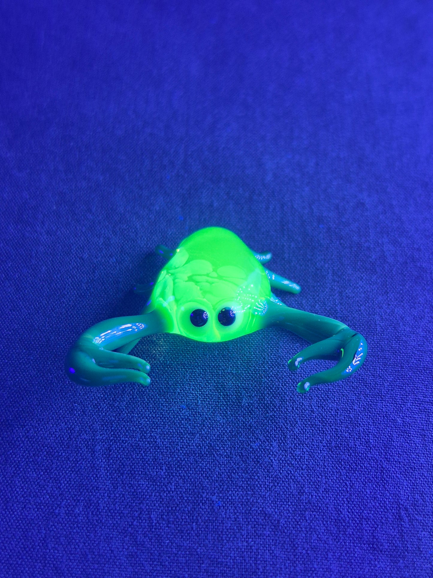 Mini Uranium Glass Crab